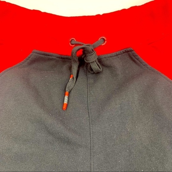 Akademiks athletic Shorts - Picture 4 of 4